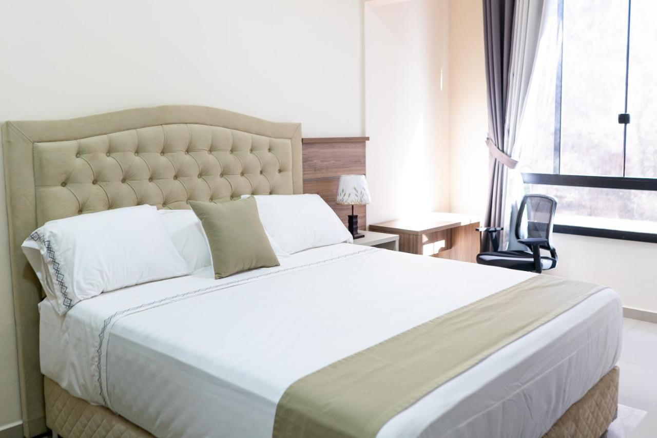 Liebling Hotel Ciudad Del Este Bagian luar foto