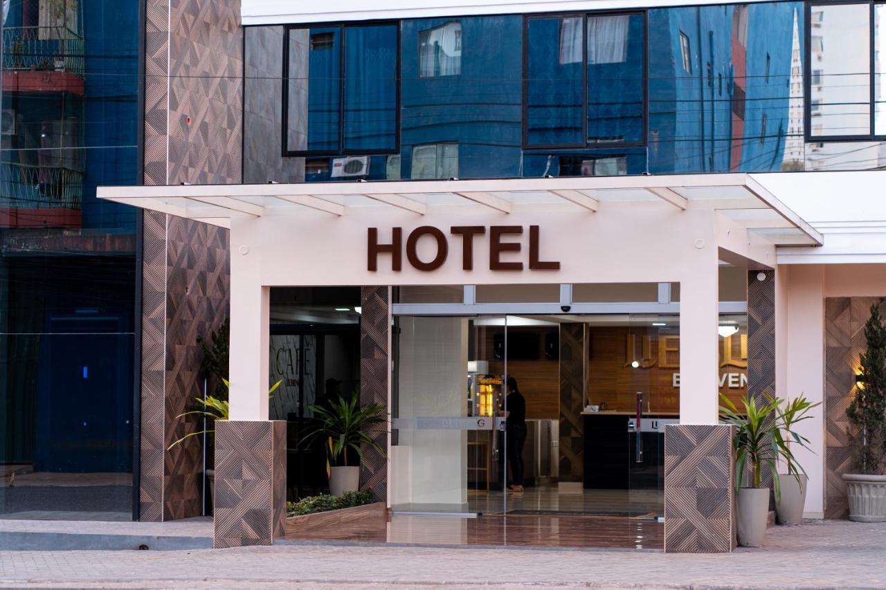 Liebling Hotel Ciudad Del Este Bagian luar foto