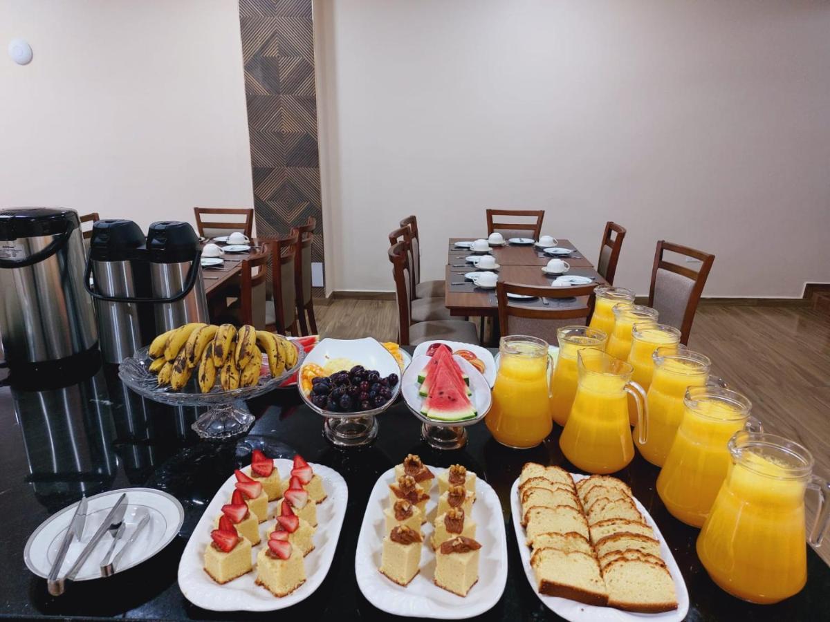 Liebling Hotel Ciudad Del Este Bagian luar foto
